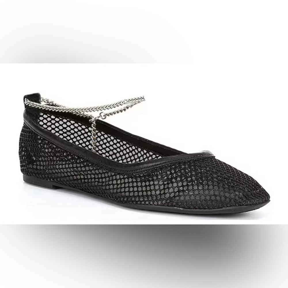 Gianni Bini
MalikaTwo Mesh Ankle Chain Square Toe Flats